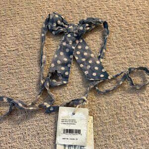 Magnolia Pearl Jabot #036 Frenchie NWT